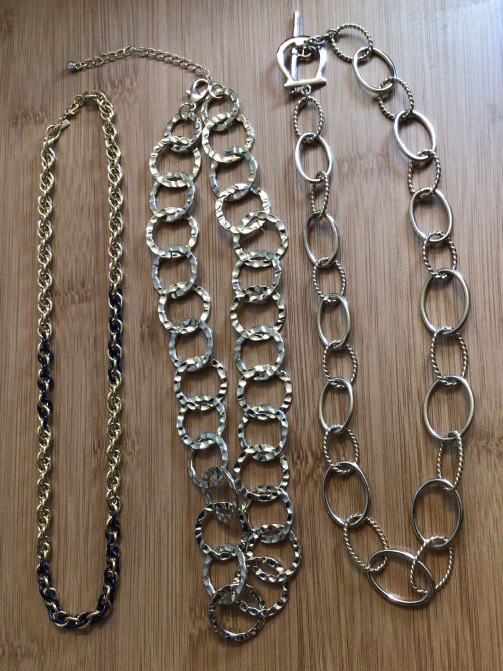 Three Fashion Necklaces Gold-tone